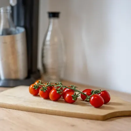 Wohlfuehlwohnung Mit 25 Qm Terrasse, Netflix Daire