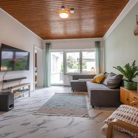 Wohlfuehlwohnung Mit 25 Qm Terrasse, Netflix * Koblenz (Rhineland-Palatinate)