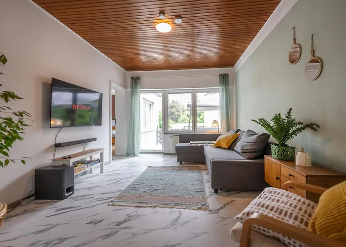 Wohlfuehlwohnung Mit 25 Qm Terrasse, Netflix * Coblença